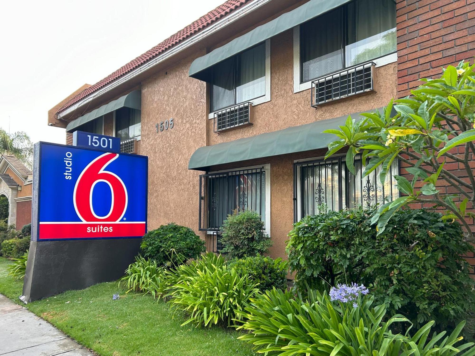 Studio 6 Suites Santa Ana, Ca Экстерьер фото